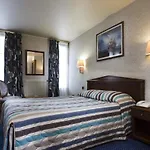 Meslay Republique Hotell Paris