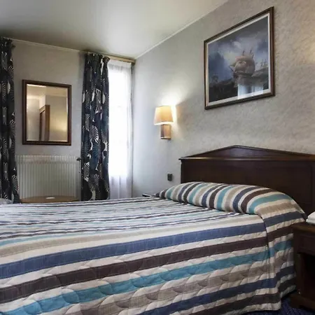 Hotel Meslay Republique 3*