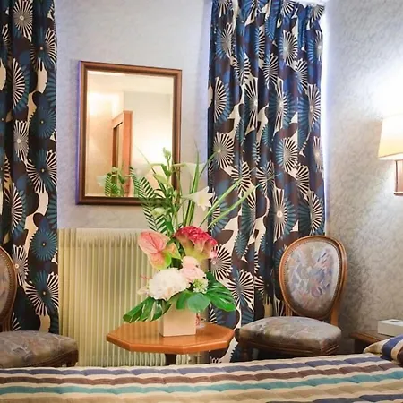 ميسليه ريبوبليك 3* باريس