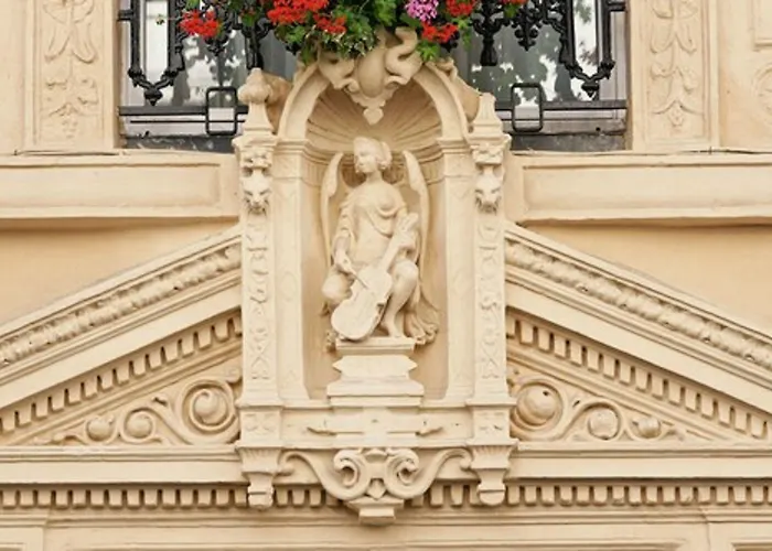 Meslay Republique 3* Paris