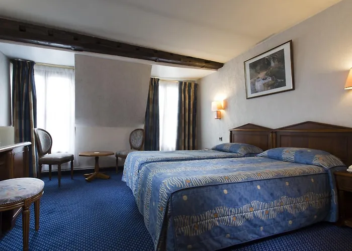 Hotel Meslay Republique 3*