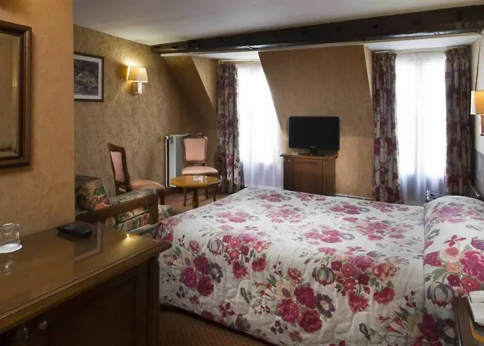 Meslay Republique Otel