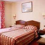 Meslay Republique Otel 3*