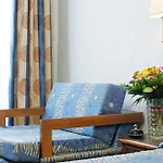 Meslay Republique Otel Paris