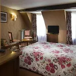 Meslay Republique Otel