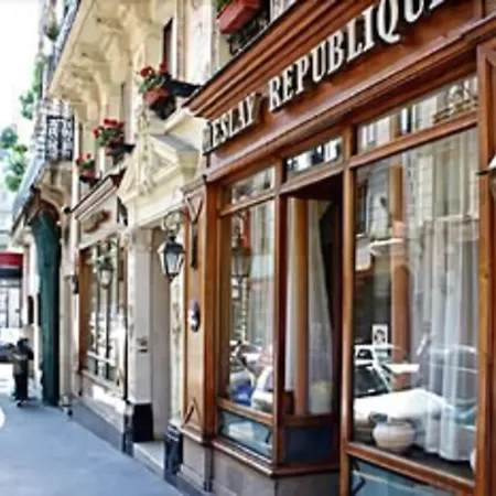 Meslay Republique Hotel