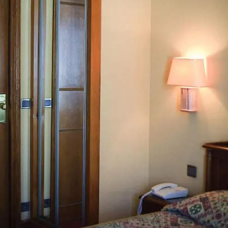 Meslay Republique Hotel Paris