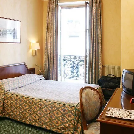 Meslay Republique Hotel 3*